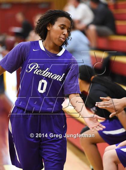Thumbnail 1 in Scotts Valley vs. Piedmont (Cardinal Newman Classic) photogallery.