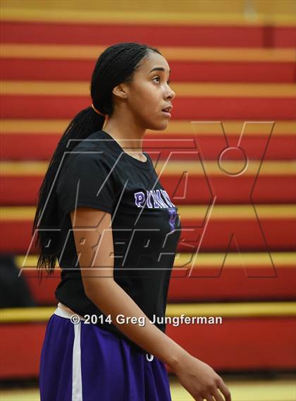 Thumbnail 3 in Scotts Valley vs. Piedmont (Cardinal Newman Classic) photogallery.