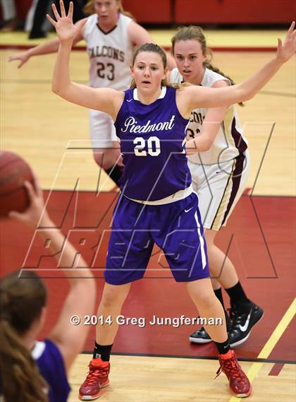 Thumbnail 3 in Scotts Valley vs. Piedmont (Cardinal Newman Classic) photogallery.