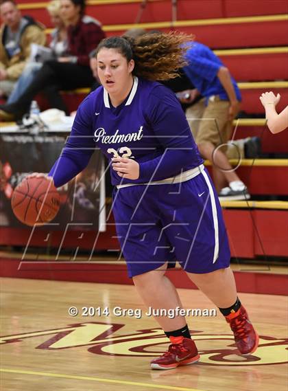 Thumbnail 3 in Scotts Valley vs. Piedmont (Cardinal Newman Classic) photogallery.