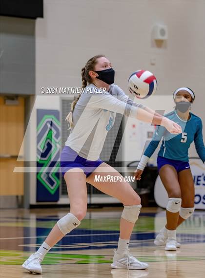 Thumbnail 2 in Cox Mill vs. D.H. Conley (NCHSAA 3A Final) (1 of 2 - the game) photogallery.