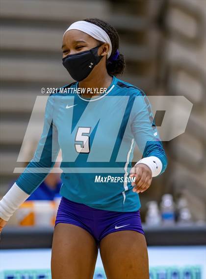 Thumbnail 1 in Cox Mill vs. D.H. Conley (NCHSAA 3A Final) (1 of 2 - the game) photogallery.
