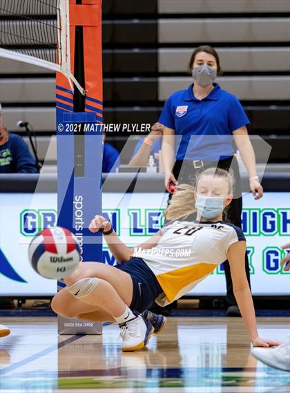 Thumbnail 2 in Cox Mill vs. D.H. Conley (NCHSAA 3A Final) (1 of 2 - the game) photogallery.