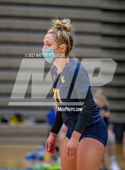 Thumbnail 2 in Cox Mill vs. D.H. Conley (NCHSAA 3A Final) (1 of 2 - the game) photogallery.