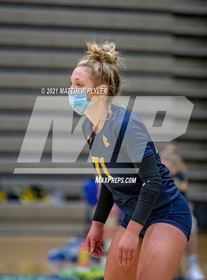 Thumbnail 3 in Cox Mill vs. D.H. Conley (NCHSAA 3A Final) (1 of 2 - the game) photogallery.