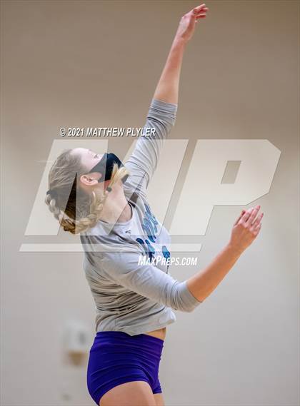 Thumbnail 1 in Cox Mill vs. D.H. Conley (NCHSAA 3A Final) (1 of 2 - the game) photogallery.