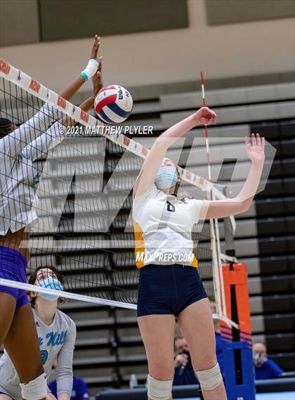 Thumbnail 2 in Cox Mill vs. D.H. Conley (NCHSAA 3A Final) (1 of 2 - the game) photogallery.
