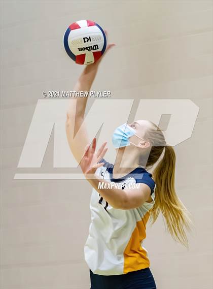 Thumbnail 1 in Cox Mill vs. D.H. Conley (NCHSAA 3A Final) (1 of 2 - the game) photogallery.