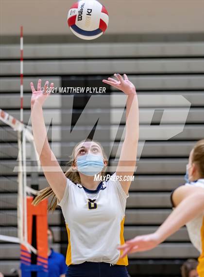Thumbnail 2 in Cox Mill vs. D.H. Conley (NCHSAA 3A Final) (1 of 2 - the game) photogallery.