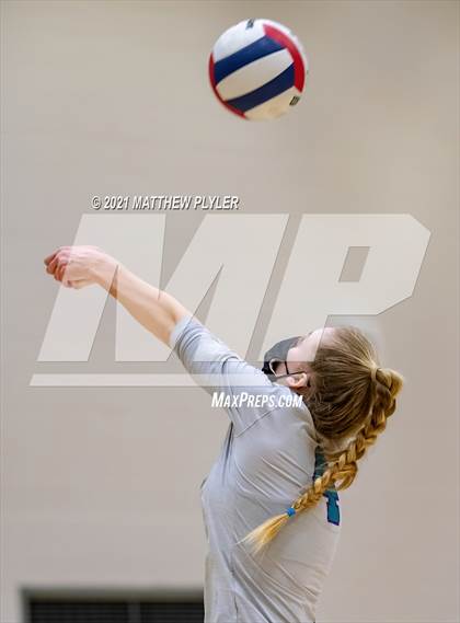 Thumbnail 3 in Cox Mill vs. D.H. Conley (NCHSAA 3A Final) (1 of 2 - the game) photogallery.