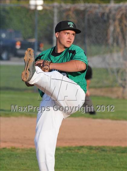 Thumbnail 2 in Wasco @ Tehachapi photogallery.