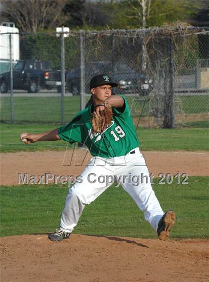 Thumbnail 1 in Wasco @ Tehachapi photogallery.