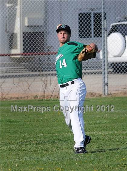 Thumbnail 2 in Wasco @ Tehachapi photogallery.