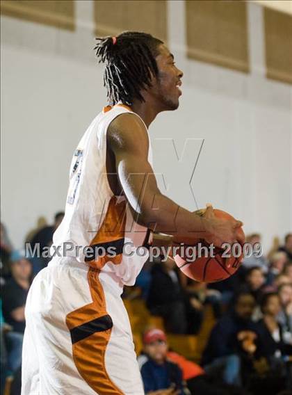Thumbnail 3 in Turlock vs. Central (Modesto Christian Holiday Hoops)  photogallery.