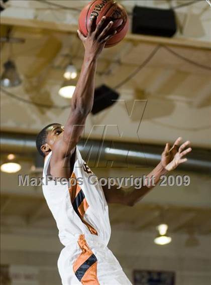 Thumbnail 3 in Turlock vs. Central (Modesto Christian Holiday Hoops)  photogallery.