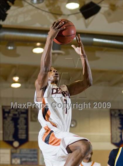 Thumbnail 2 in Turlock vs. Central (Modesto Christian Holiday Hoops)  photogallery.