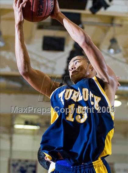 Thumbnail 1 in Turlock vs. Central (Modesto Christian Holiday Hoops)  photogallery.