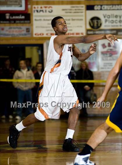 Thumbnail 3 in Turlock vs. Central (Modesto Christian Holiday Hoops)  photogallery.