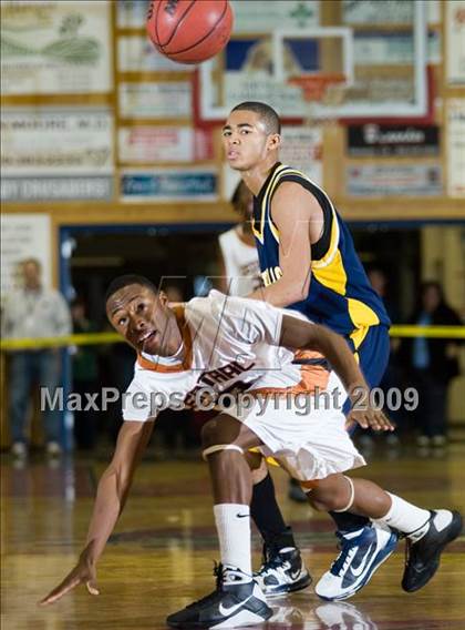 Thumbnail 1 in Turlock vs. Central (Modesto Christian Holiday Hoops)  photogallery.