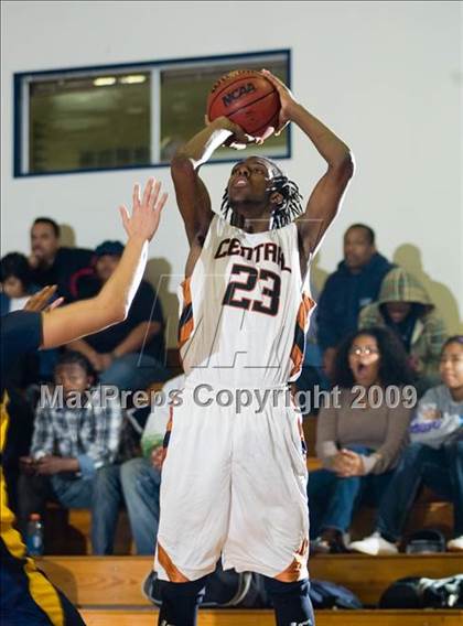 Thumbnail 2 in Turlock vs. Central (Modesto Christian Holiday Hoops)  photogallery.