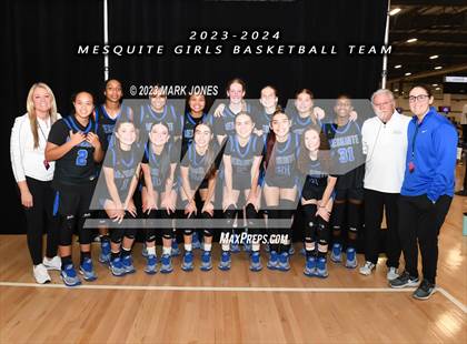Thumbnail 2 in Mesquite vs. St. Anthony (Nike Tournament of Champions) photogallery.
