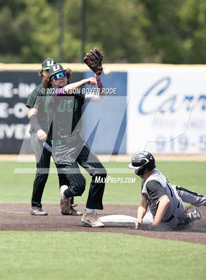 Thumbnail 2 in Uwharrie Charter vs Northside - Pinetown (NCSHAA 1A Championship) photogallery.