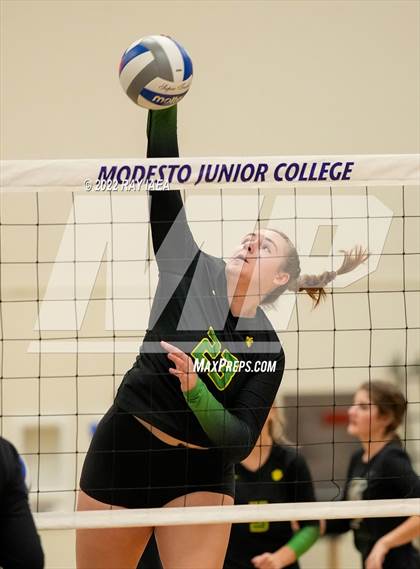 Thumbnail 3 in Ripon vs. Sonora (CIF SJS D4 Final) photogallery.