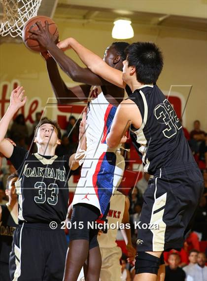 Thumbnail 1 in Oak Park vs. Redondo Union (Pacific Shores Tournament) photogallery.