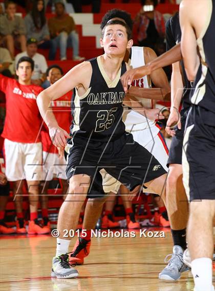 Thumbnail 3 in Oak Park vs. Redondo Union (Pacific Shores Tournament) photogallery.