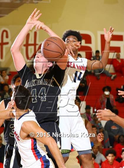 Thumbnail 3 in Oak Park vs. Redondo Union (Pacific Shores Tournament) photogallery.