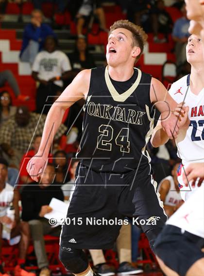 Thumbnail 3 in Oak Park vs. Redondo Union (Pacific Shores Tournament) photogallery.