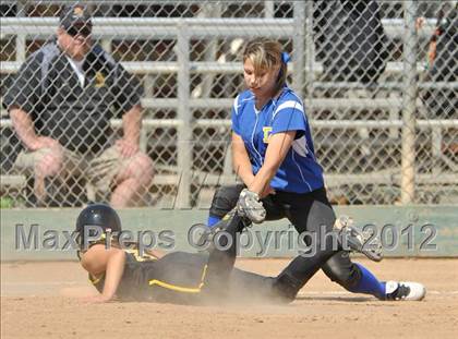 Thumbnail 2 in Del Campo vs. Del Oro (Victory Pre-Season T.O.C.) photogallery.
