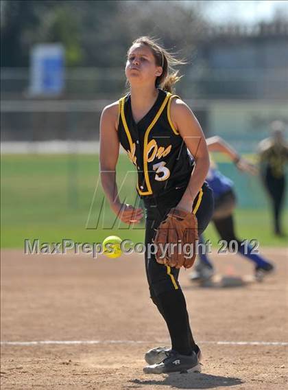 Thumbnail 2 in Del Campo vs. Del Oro (Victory Pre-Season T.O.C.) photogallery.