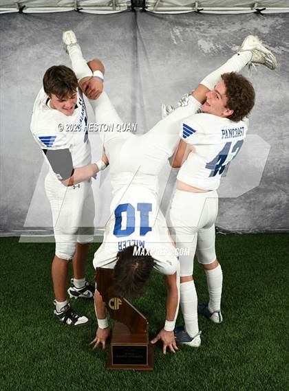 Thumbnail 2 in Acalanes (CIF State D3AA  Awards) photogallery.