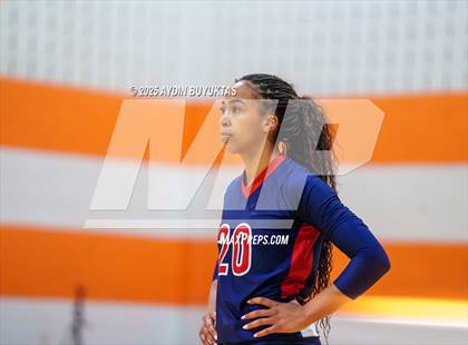 Thumbnail 3 in Lovejoy vs. Allen photogallery.