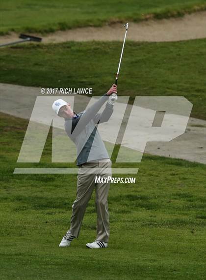 Thumbnail 3 in Servite Invitational photogallery.