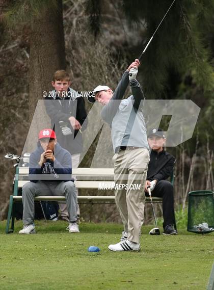 Thumbnail 3 in Servite Invitational photogallery.