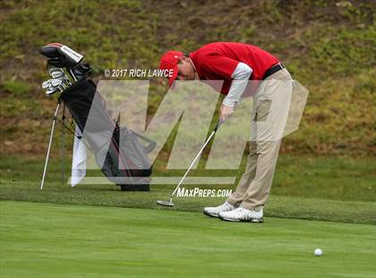 Thumbnail 2 in Servite Invitational photogallery.