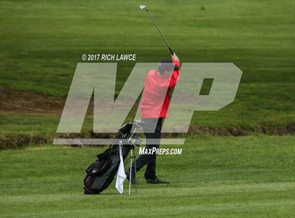 Thumbnail 2 in Servite Invitational photogallery.