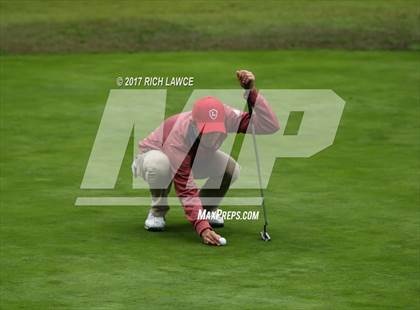 Thumbnail 2 in Servite Invitational photogallery.