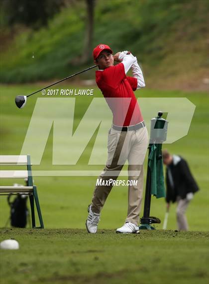 Thumbnail 2 in Servite Invitational photogallery.