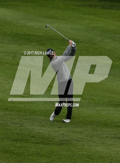 Thumbnail 2 in Servite Invitational photogallery.