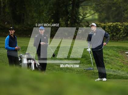 Thumbnail 2 in Servite Invitational photogallery.