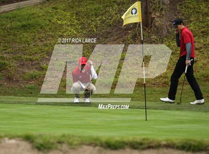 Thumbnail 3 in Servite Invitational photogallery.