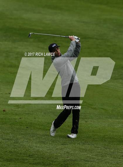 Thumbnail 3 in Servite Invitational photogallery.