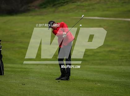 Thumbnail 2 in Servite Invitational photogallery.