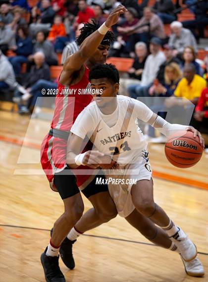 Thumbnail 3 in O'Fallon vs. Alton  (IHSA 4A Regional Semifinal) photogallery.