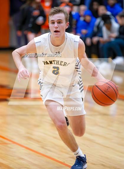 Thumbnail 1 in O'Fallon vs. Alton  (IHSA 4A Regional Semifinal) photogallery.
