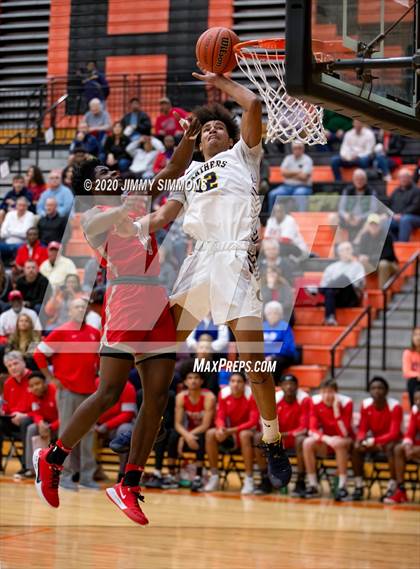 Thumbnail 3 in O'Fallon vs. Alton  (IHSA 4A Regional Semifinal) photogallery.