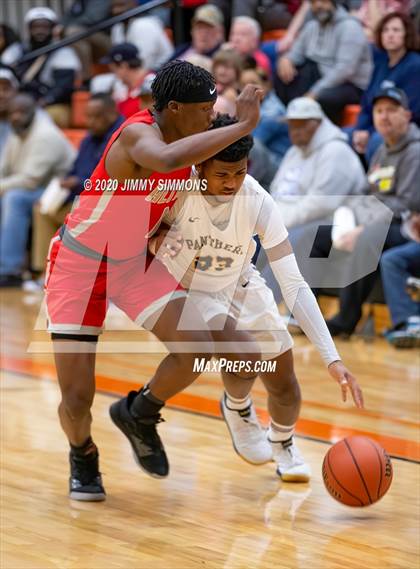 Thumbnail 2 in O'Fallon vs. Alton  (IHSA 4A Regional Semifinal) photogallery.